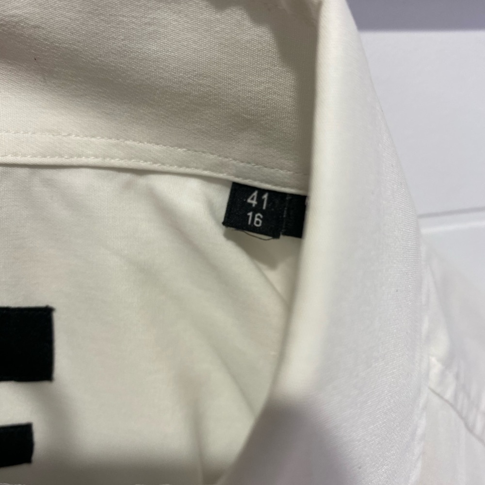 Hugo boss button down - Picture 3 of 3